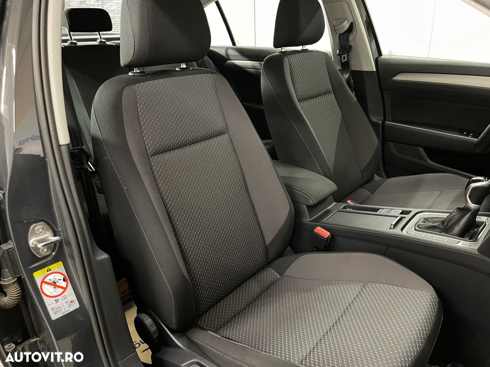 Volkswagen Passat 1.5 TSI ACT Advance - 10