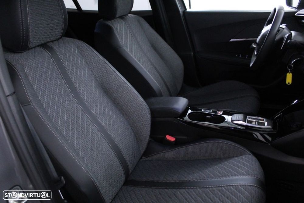 Peugeot 2008 1.2 Hybrid Allure e-DCS6 - 14