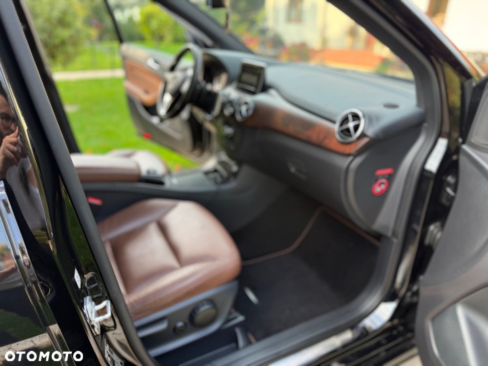 Mercedes-Benz Klasa B 200 CDI (BlueEFFICIENCY) 7G-DCT - 18