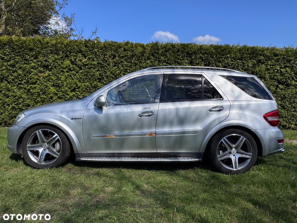 Mercedes-Benz ML 63 AMG 4-Matic - 11