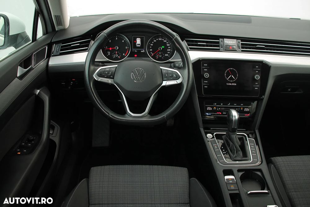VOLKSWAGEN Passat 2022 — imagine 19