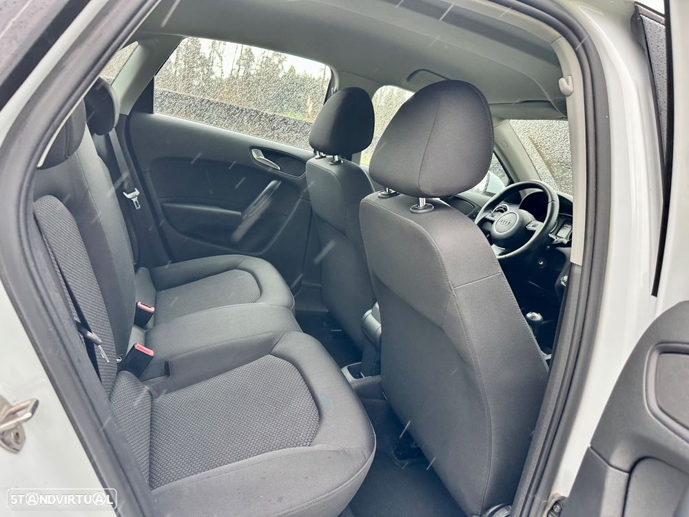 Audi A1 Sportback 1.6 TDI design - 24