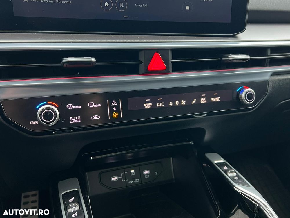 Kia Sorento 1.6 T-GDI HEV 6AT 4x4 5P Premium+ - 17