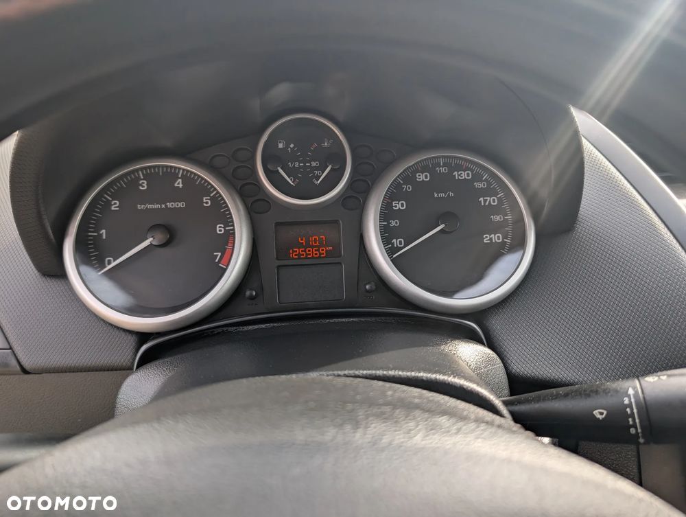 Peugeot 207 1.4 Presence - 26
