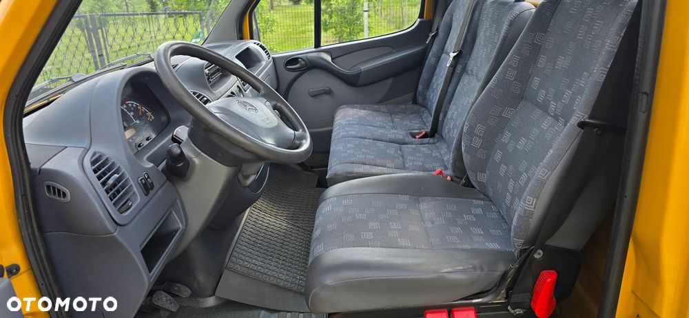 Mercedes-Benz SPRINTER - 8