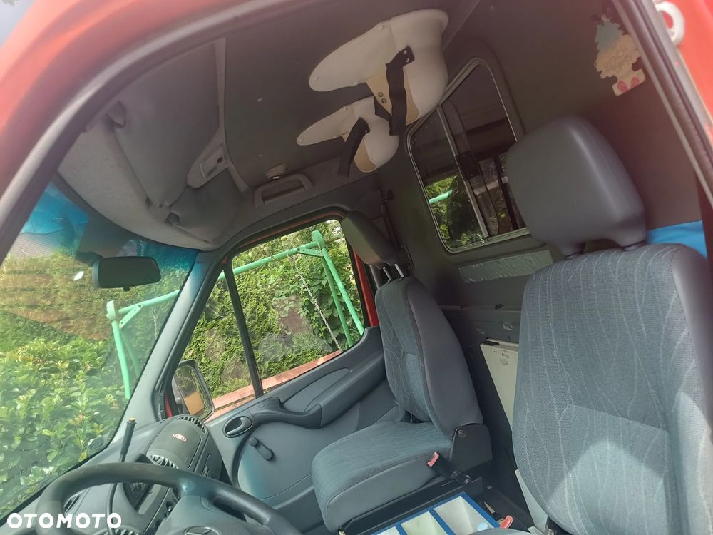 Mercedes-Benz sprinter - 12