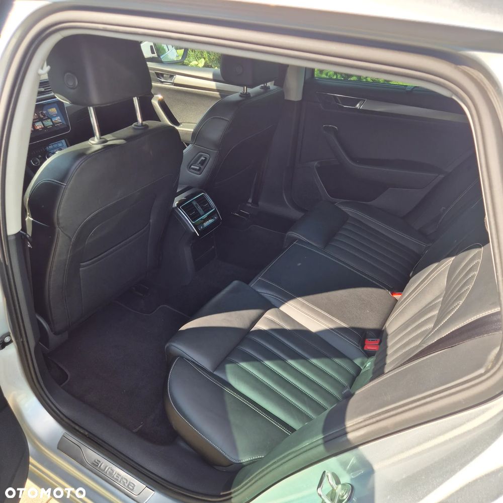Skoda Superb 2.0 TDI DSG Active - 21