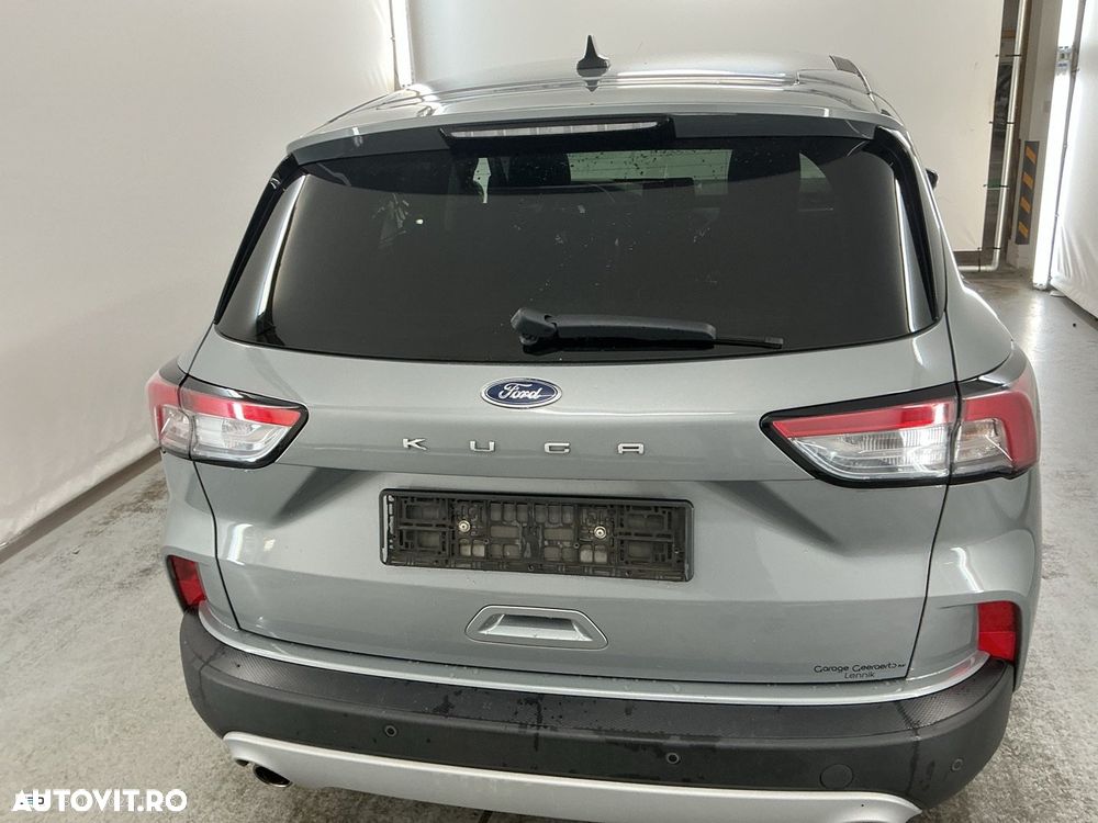 Ford Kuga 1.5 EcoBoost 2x4 Titanium - 4