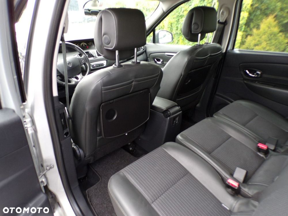 Renault Grand Scenic - 28