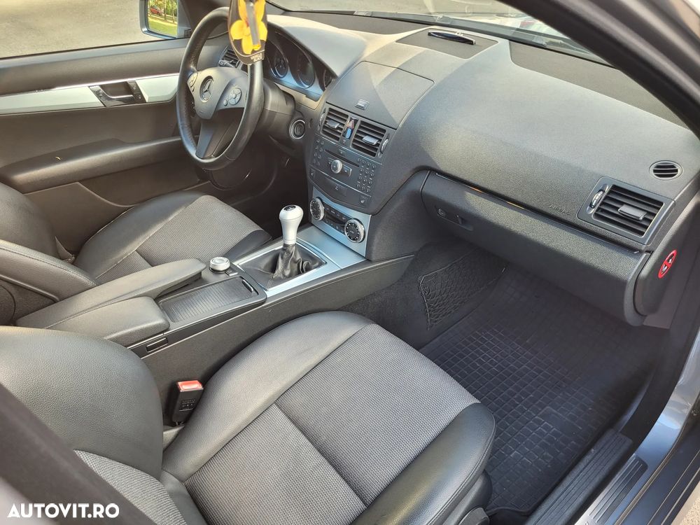Mercedes-Benz C 220 CDI - 10
