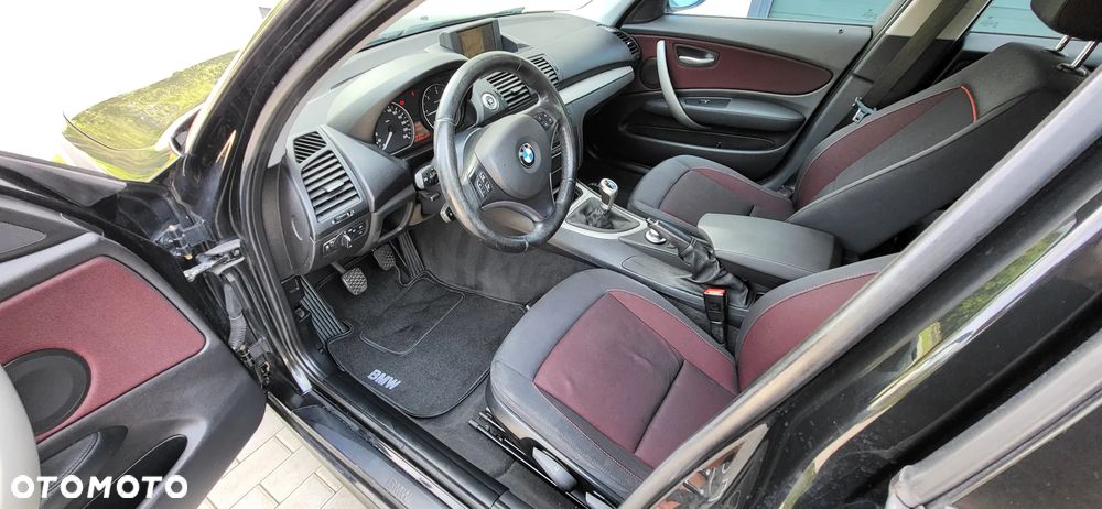 BMW Seria 1 118d DPF Edition Lifestyle - 11
