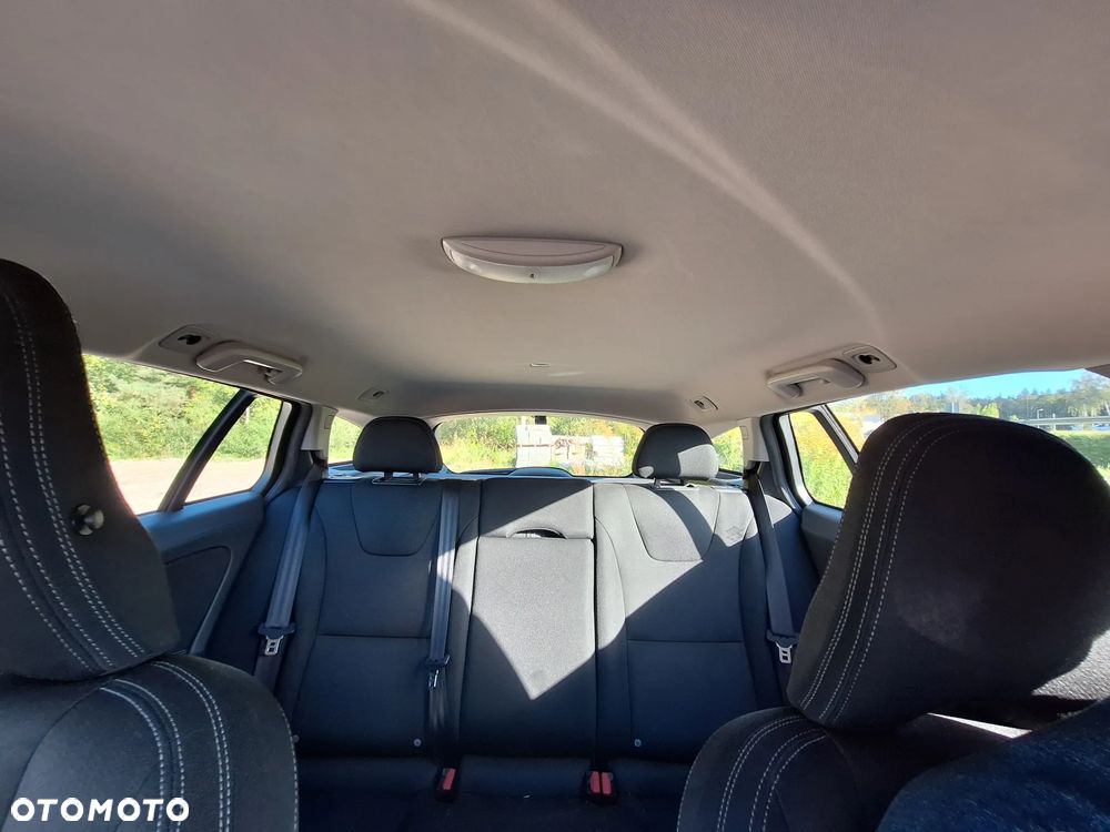 Volvo V60 D3 Kinetic - 11