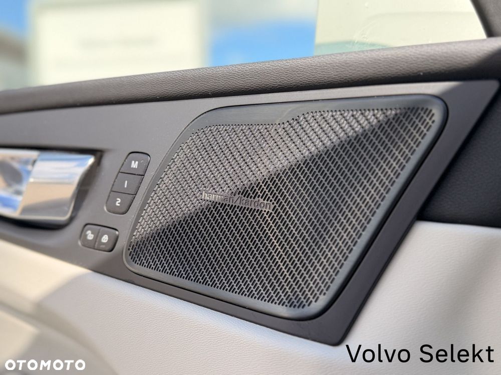 Volvo XC 60 - 25