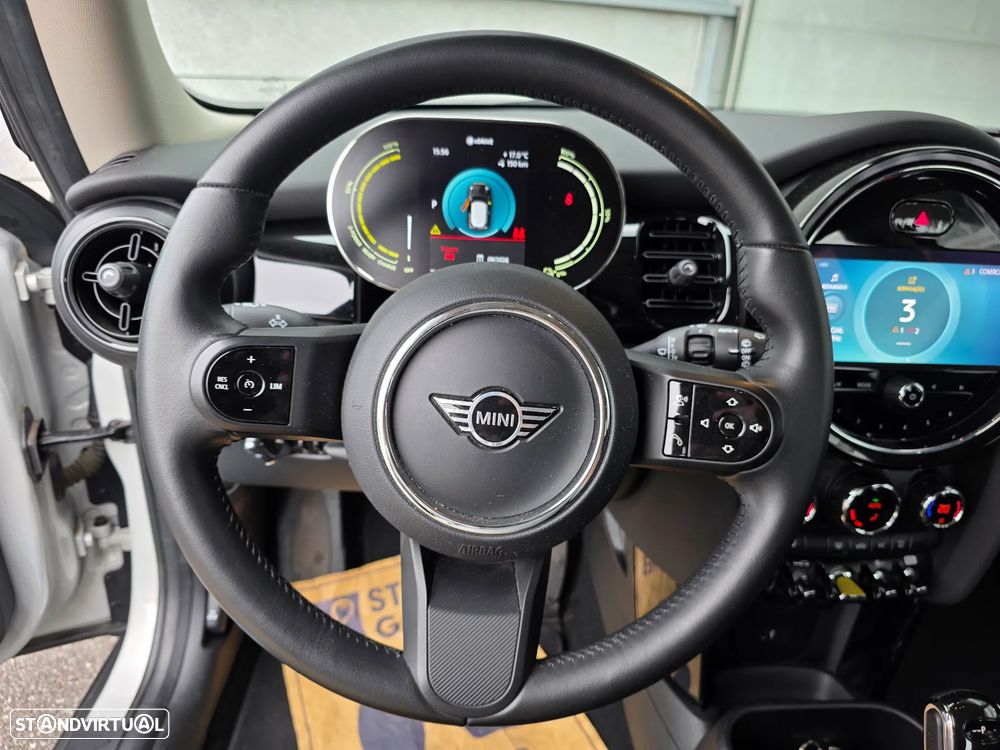 MINI 3 Portas Cooper SE Classic - 10