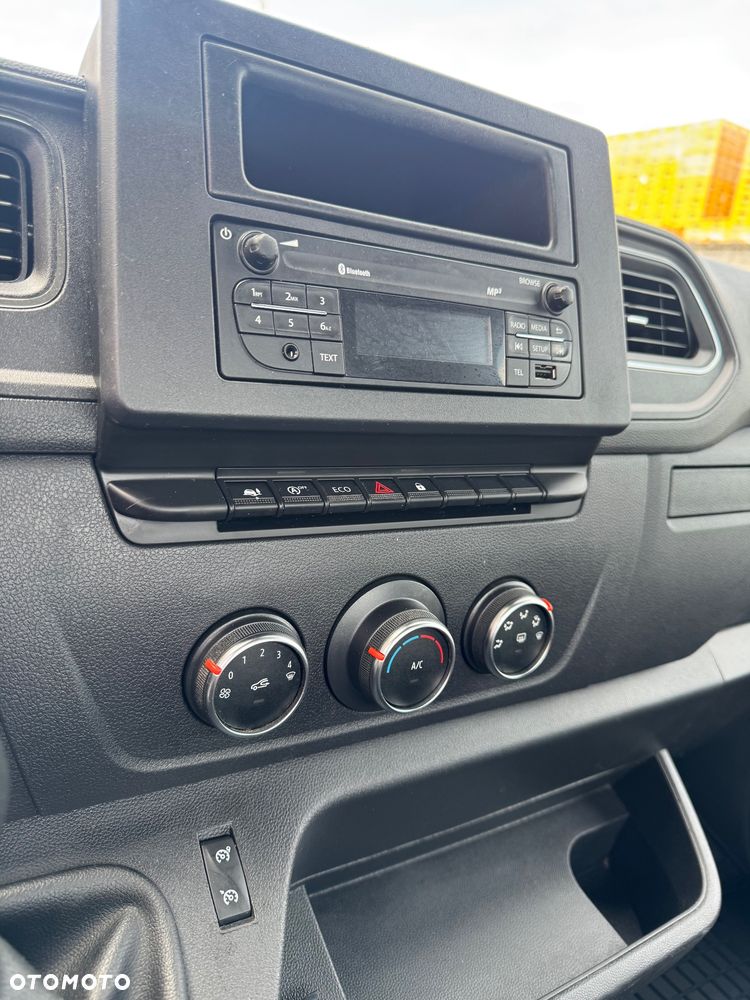 Renault Master - 15