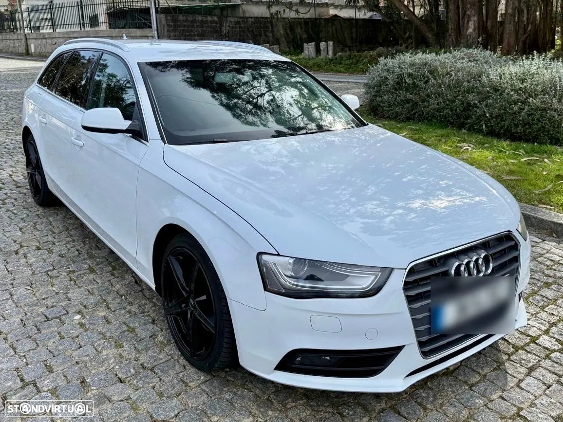 Audi A4 Avant 2.0 TDI Business Line Sport - 21