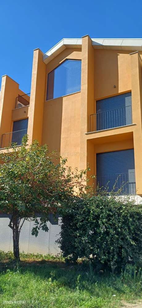 ARRENDAMENTO T1 EM PEDROSO – CARVALHOS | 750€/MÊS - Grande imagem: 2/15