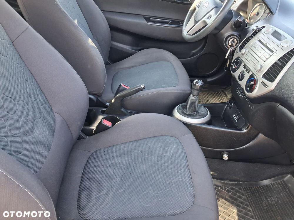 Hyundai i20 1.2 Comfort - 21