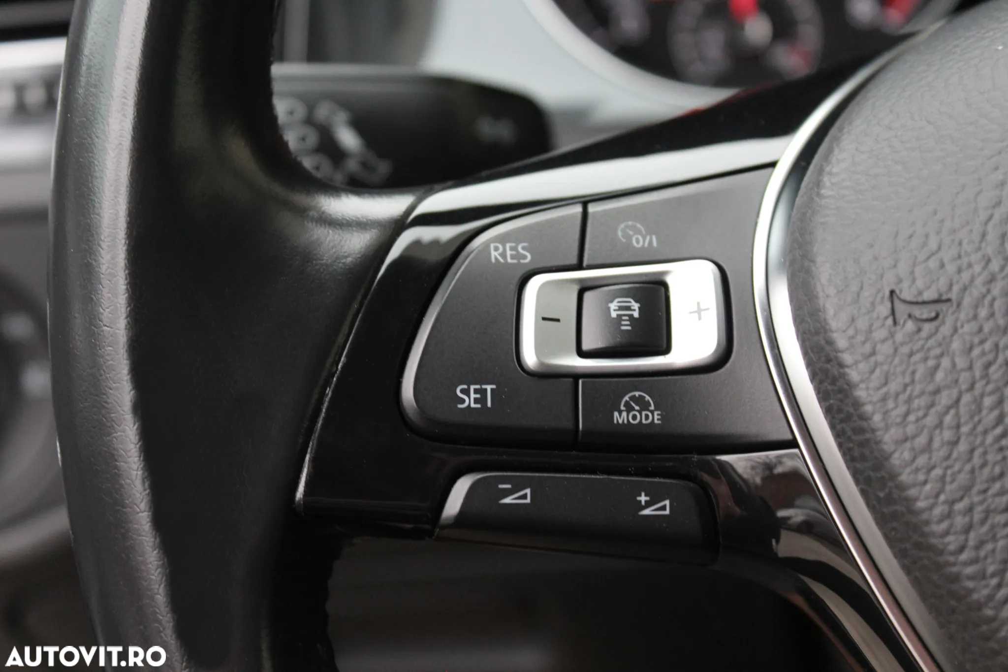 Volkswagen Golf 1.0 TSI OPF - 10