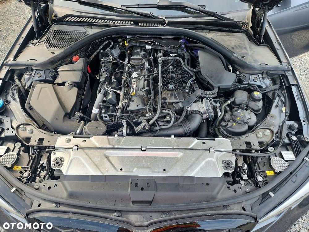 BMW Seria 3 M340i xDrive - 10