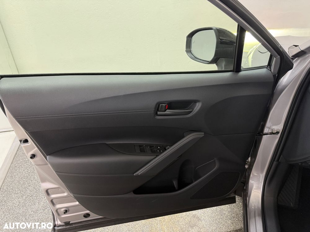 Toyota Corolla Cross - 18