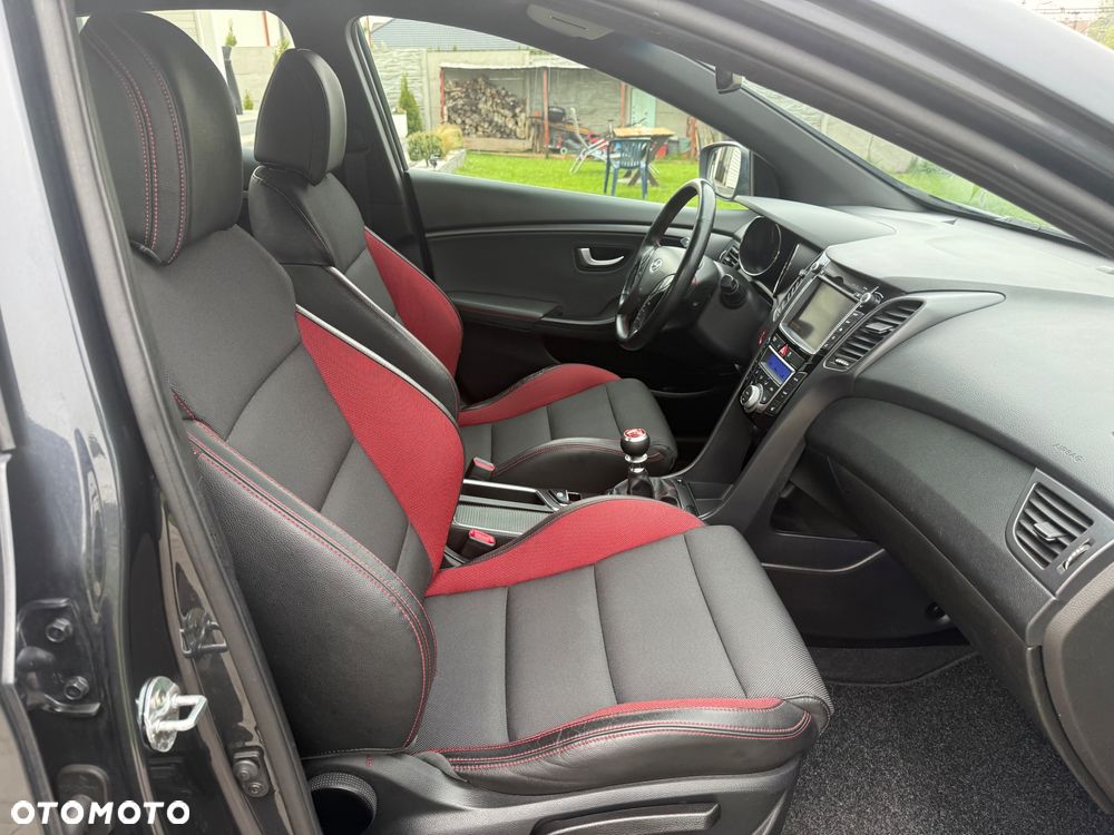 Hyundai i30 1.6 T GDI Turbo - 8