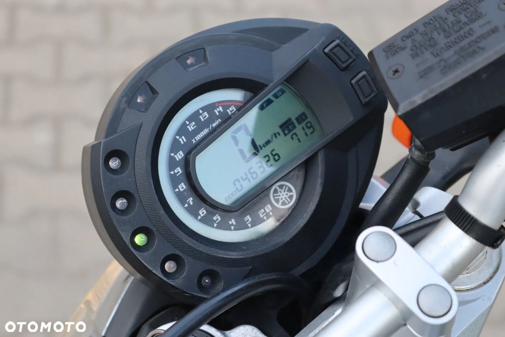 Yamaha FZ6 - 21