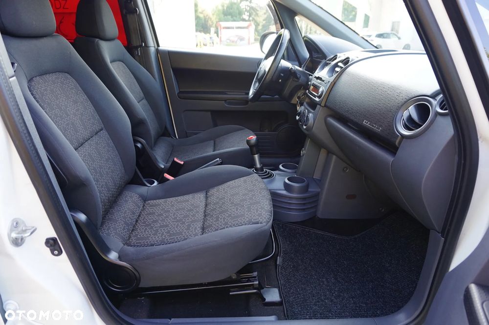 Mitsubishi Colt - 33