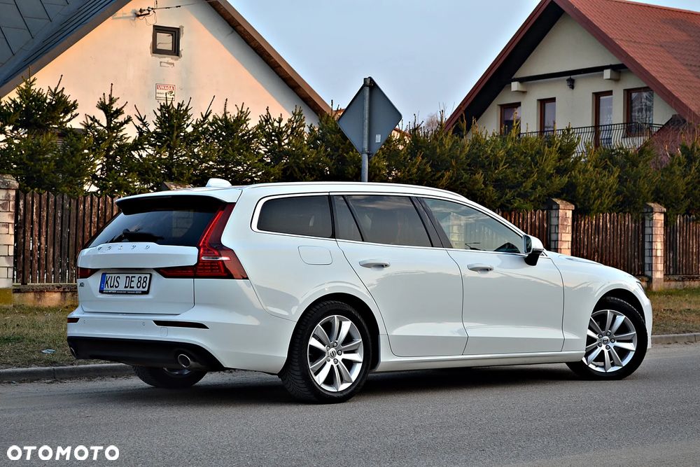 Volvo V60 D4 Geartronic Summum - 16