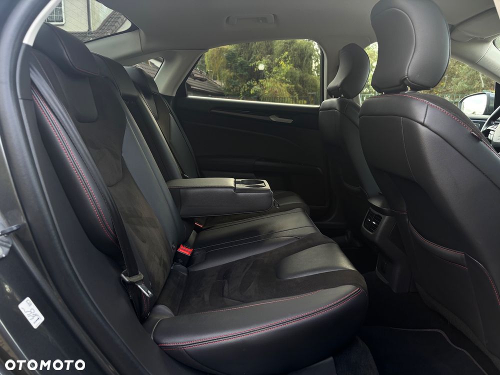 Ford Mondeo 2.0 Hybrid ST-Line X - 21