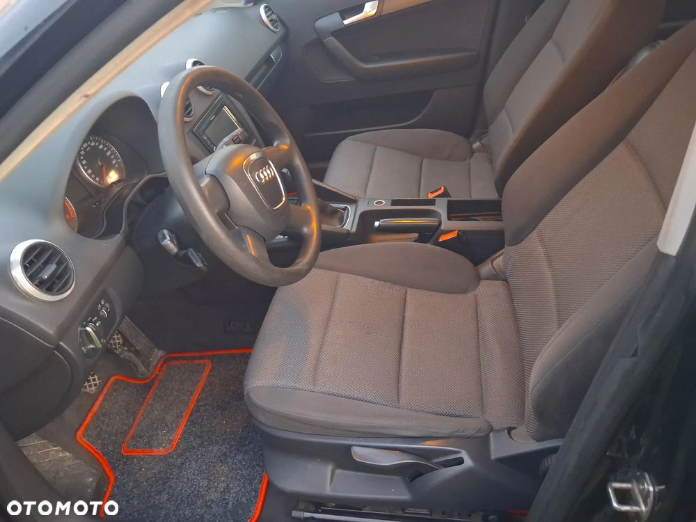 Audi A3 Allstreet ver-2-0-tdi-sportback-dpf-s-line-sportpaket-plus- - 19