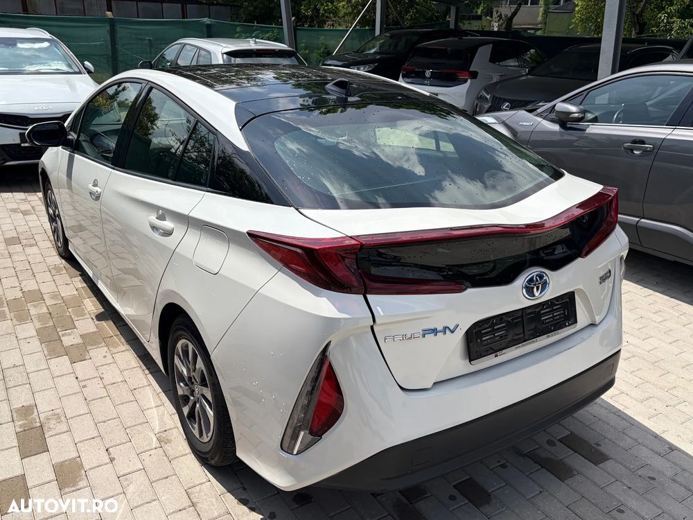 Toyota Prius - 18