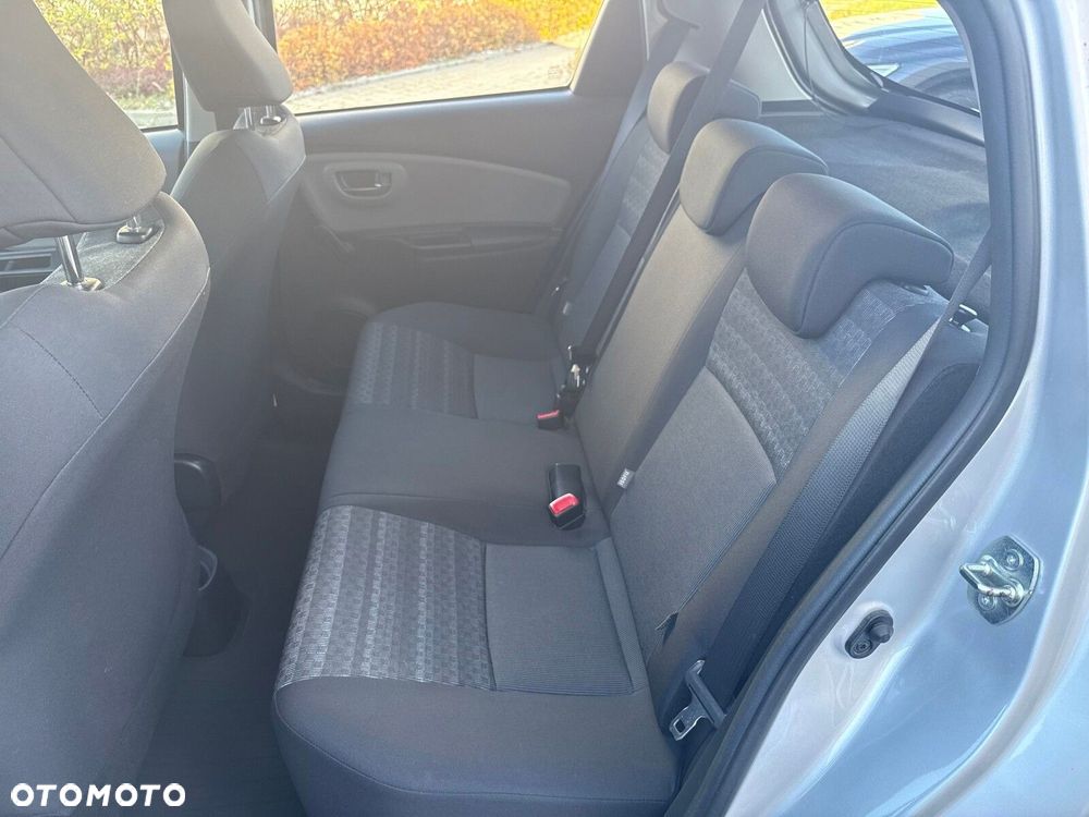Toyota Yaris 1.33 Active MS - 24