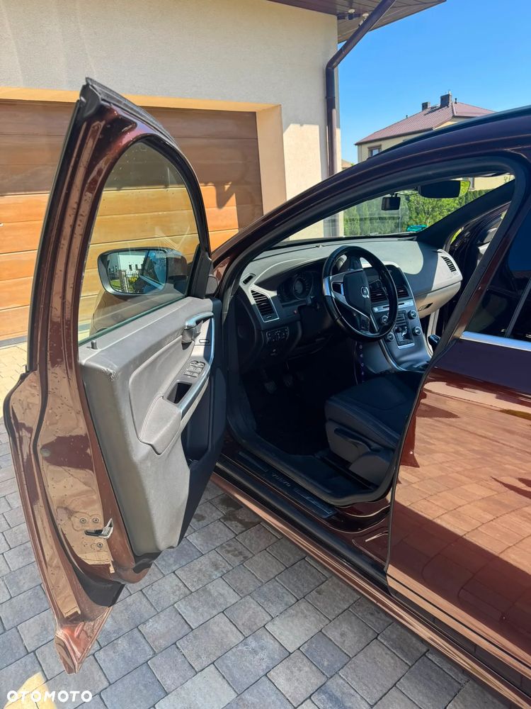 Volvo XC 60 D4 Momentum - 11