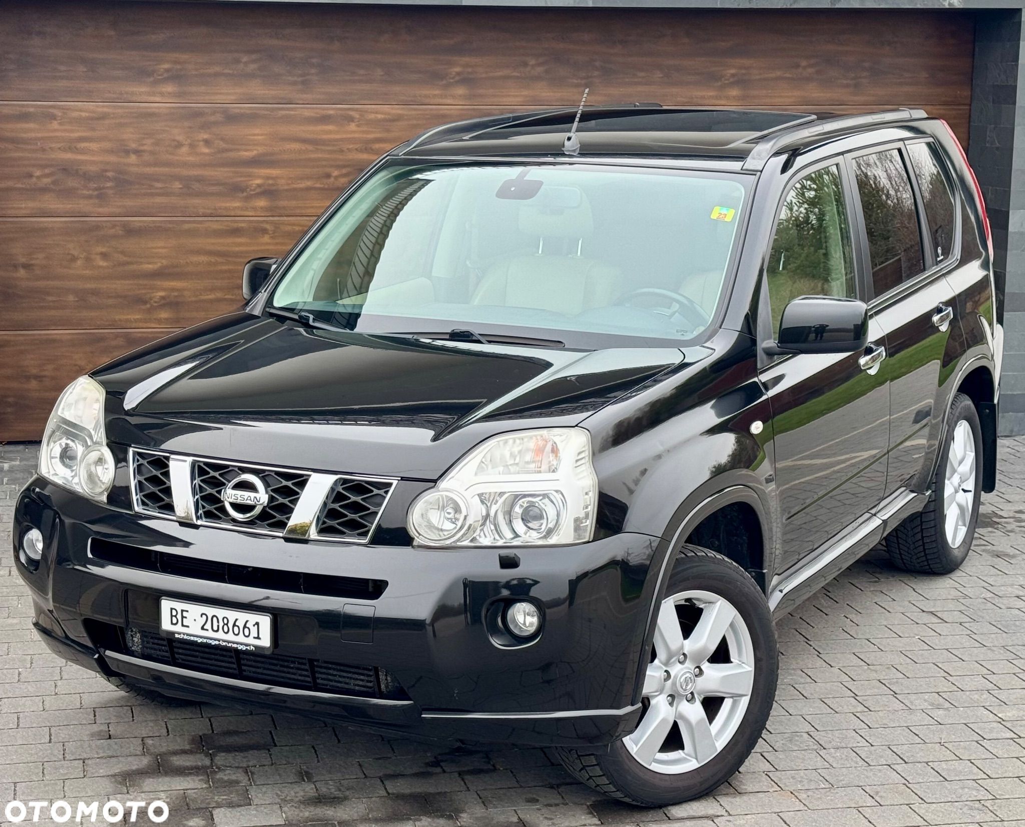 Nissan X-Trail 2.0 dCi 4x4 DPF Platinum - 1