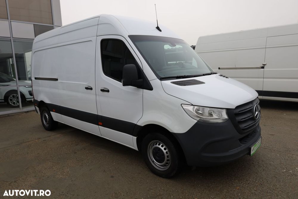 Mercedes-Benz Sprinter L2H2 - 9