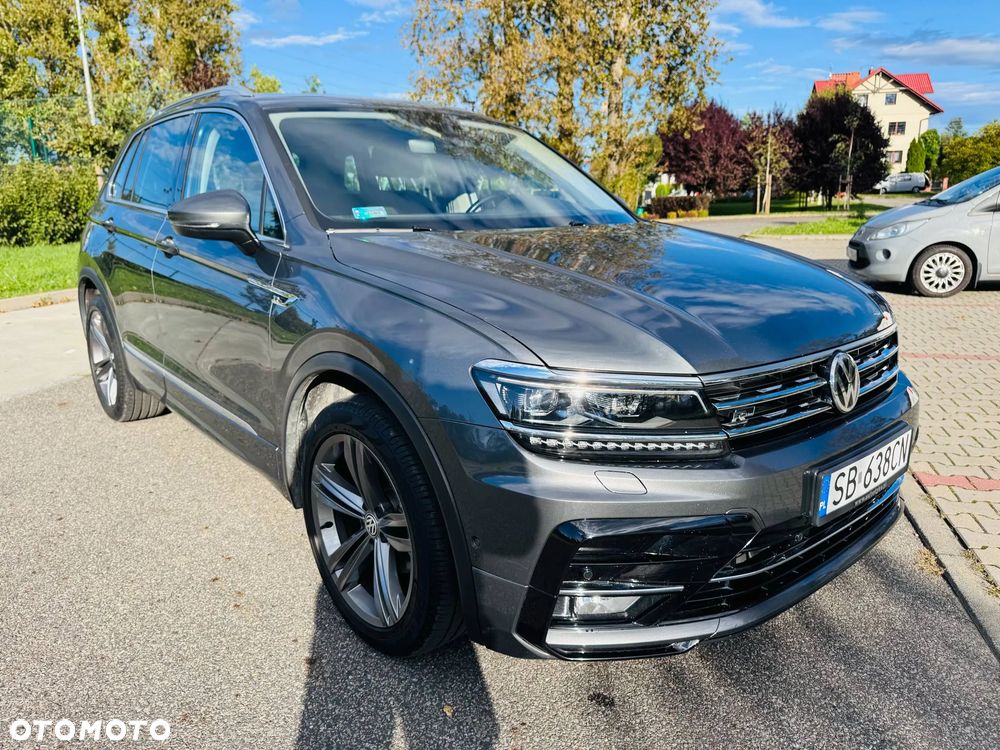 Volkswagen Tiguan - 1