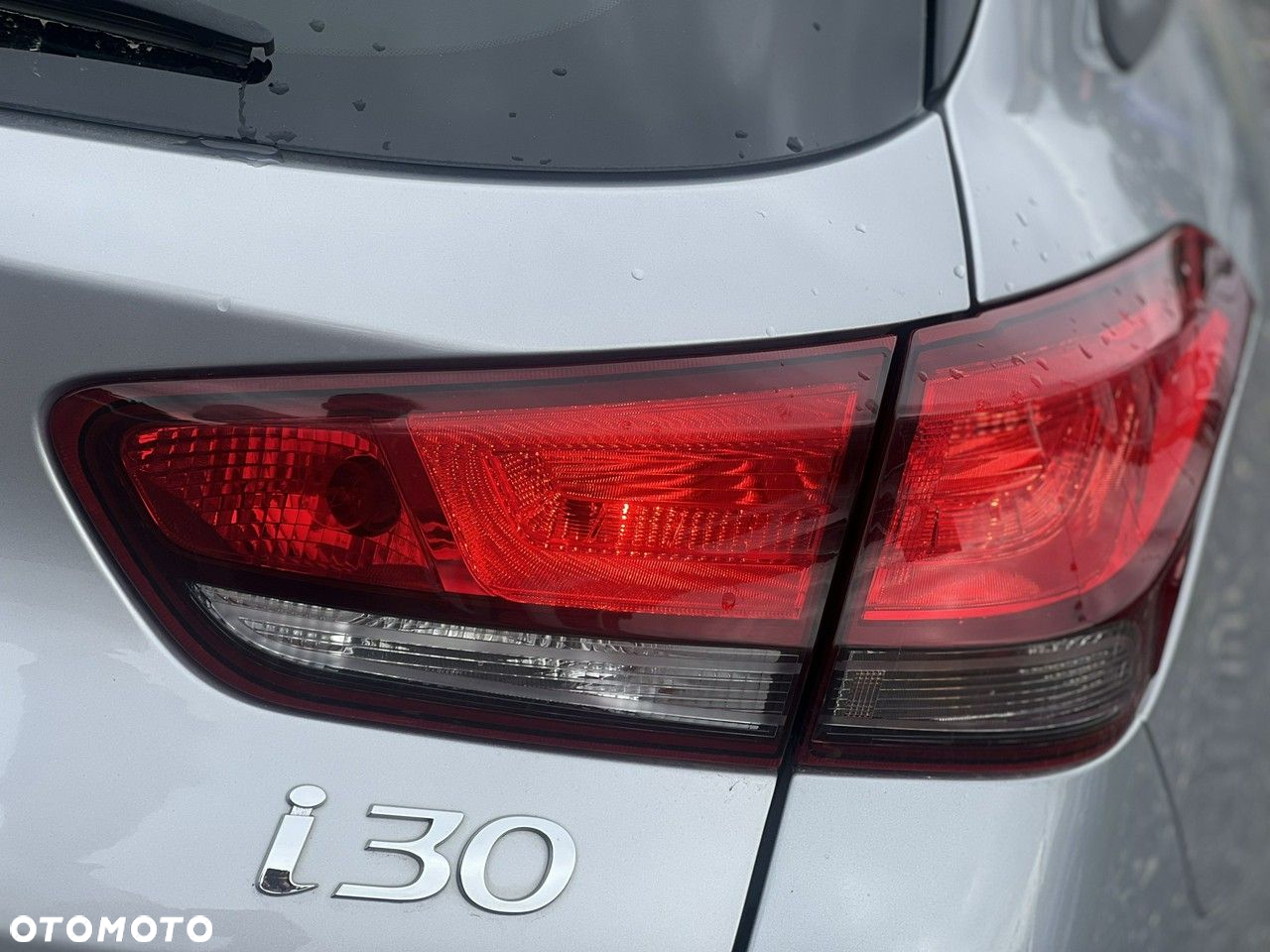 Hyundai i30 1.5 DPI Classic + - 8