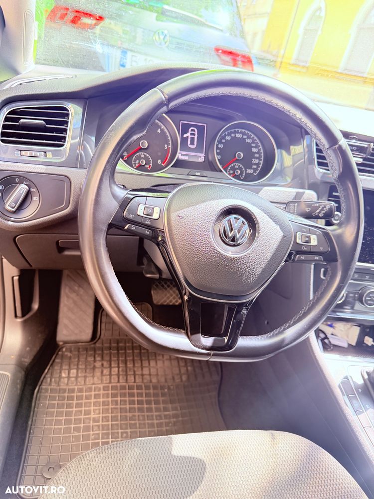 Volkswagen Golf 1.6 TDI DPF BMT DSG Trendline - 9