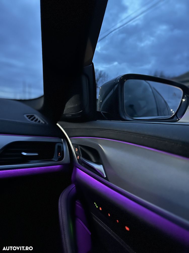 BMW Seria 5 530e Aut. Luxury Line - 35