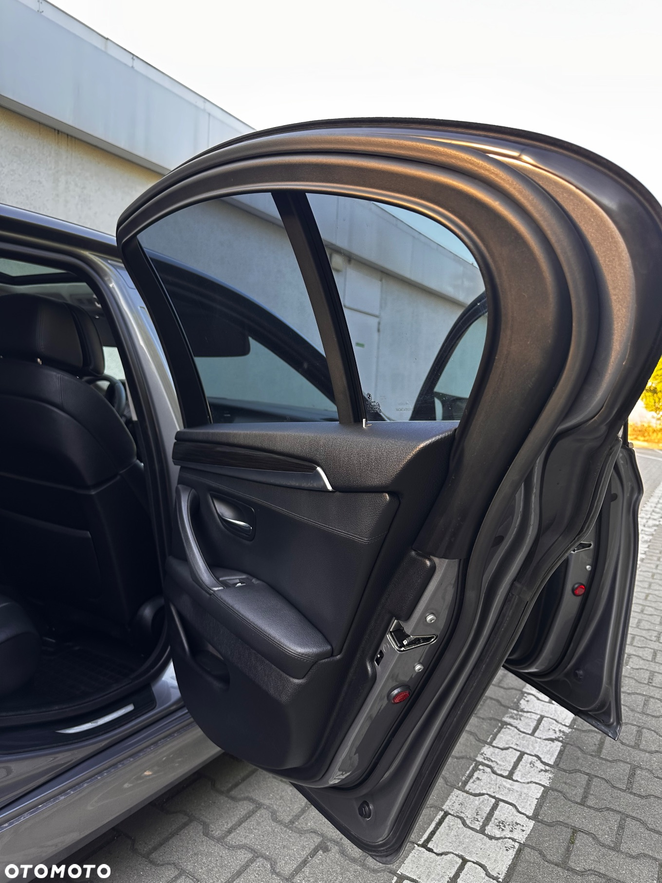 BMW Seria 5 530d xDrive - 34