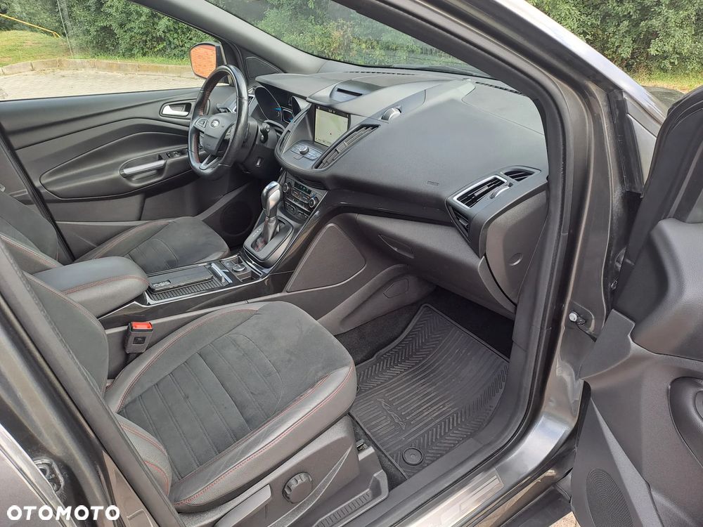 Ford Kuga 2.0 TDCi 4x4 ST-Line - 18