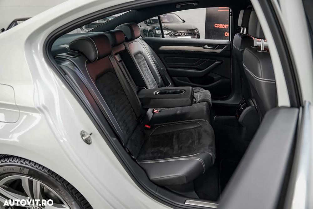 Volkswagen Passat - 10