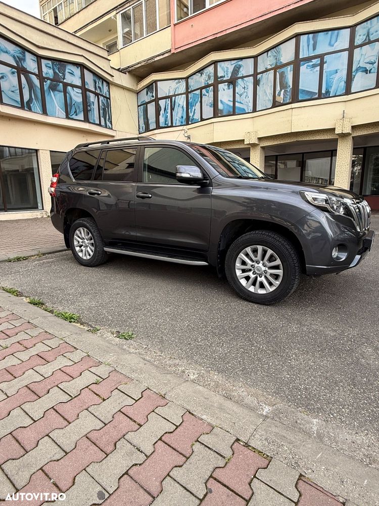 Toyota Land Cruiser 2.8l Turbo D-4D AVS Aut. Luxury - 3