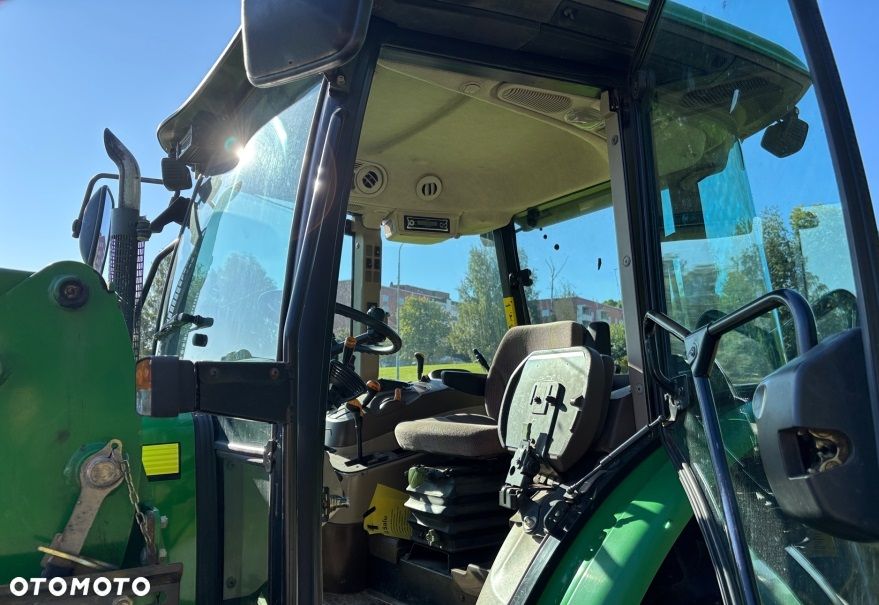 John Deere 5820 , rok 2005 , ideal stan - 4