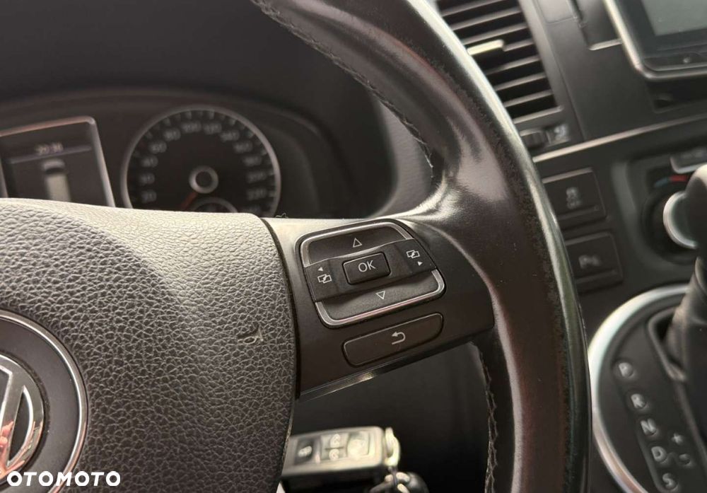 Volkswagen Multivan - 26