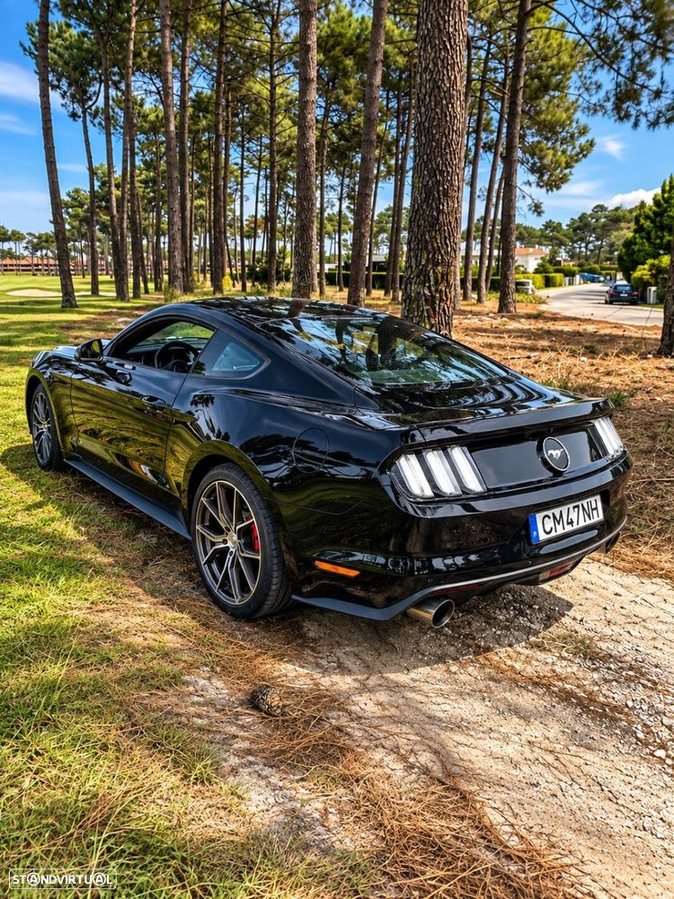 Ford Mustang 2.3i EcoBoost - 4