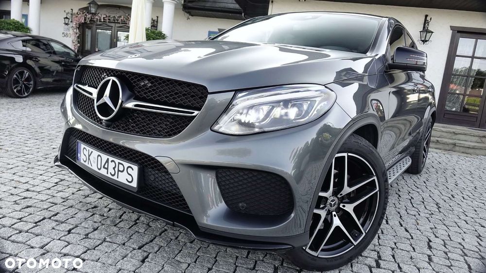 Mercedes-Benz GLE - 19