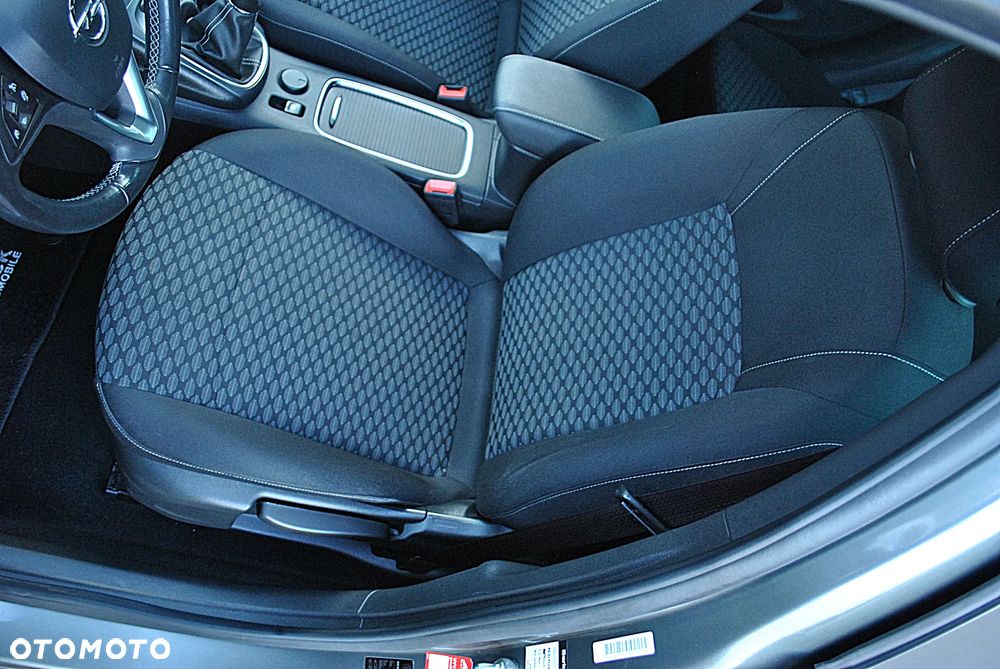 Opel Astra 1.2 Turbo Start/Stop Business Edition - 20