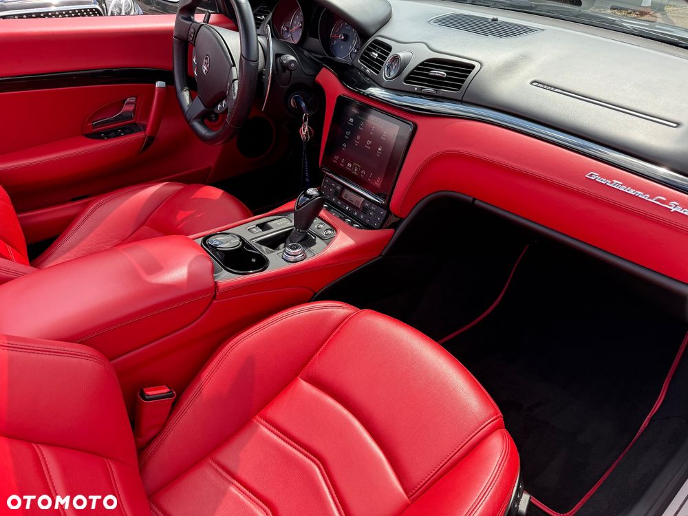 Maserati GranCabrio Sport - 31